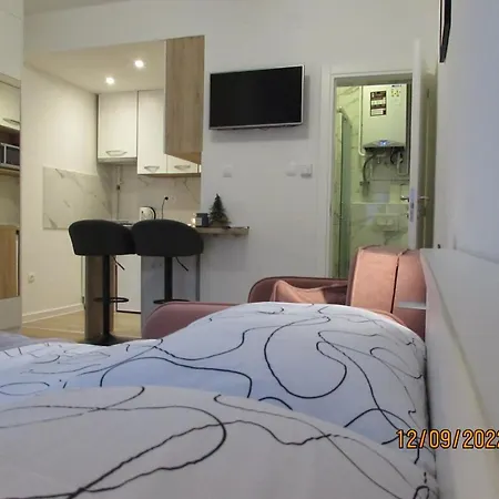 Studio Apartman Oboj Maksimir Self Check In Zagabria Esterno foto